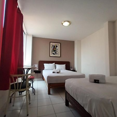 Hostal Jazmines Lima Bagian luar foto