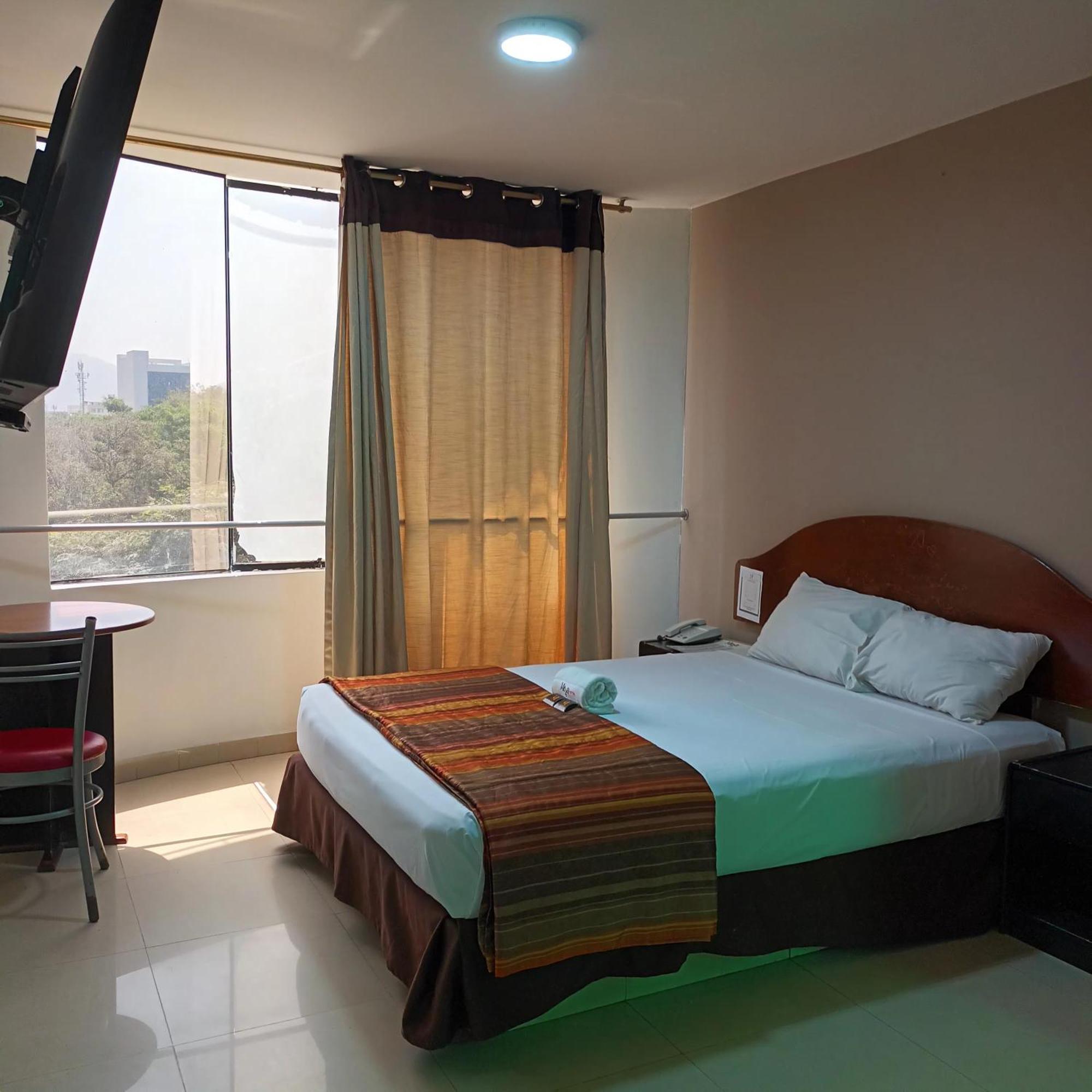 Hostal Jazmines Lima Bagian luar foto