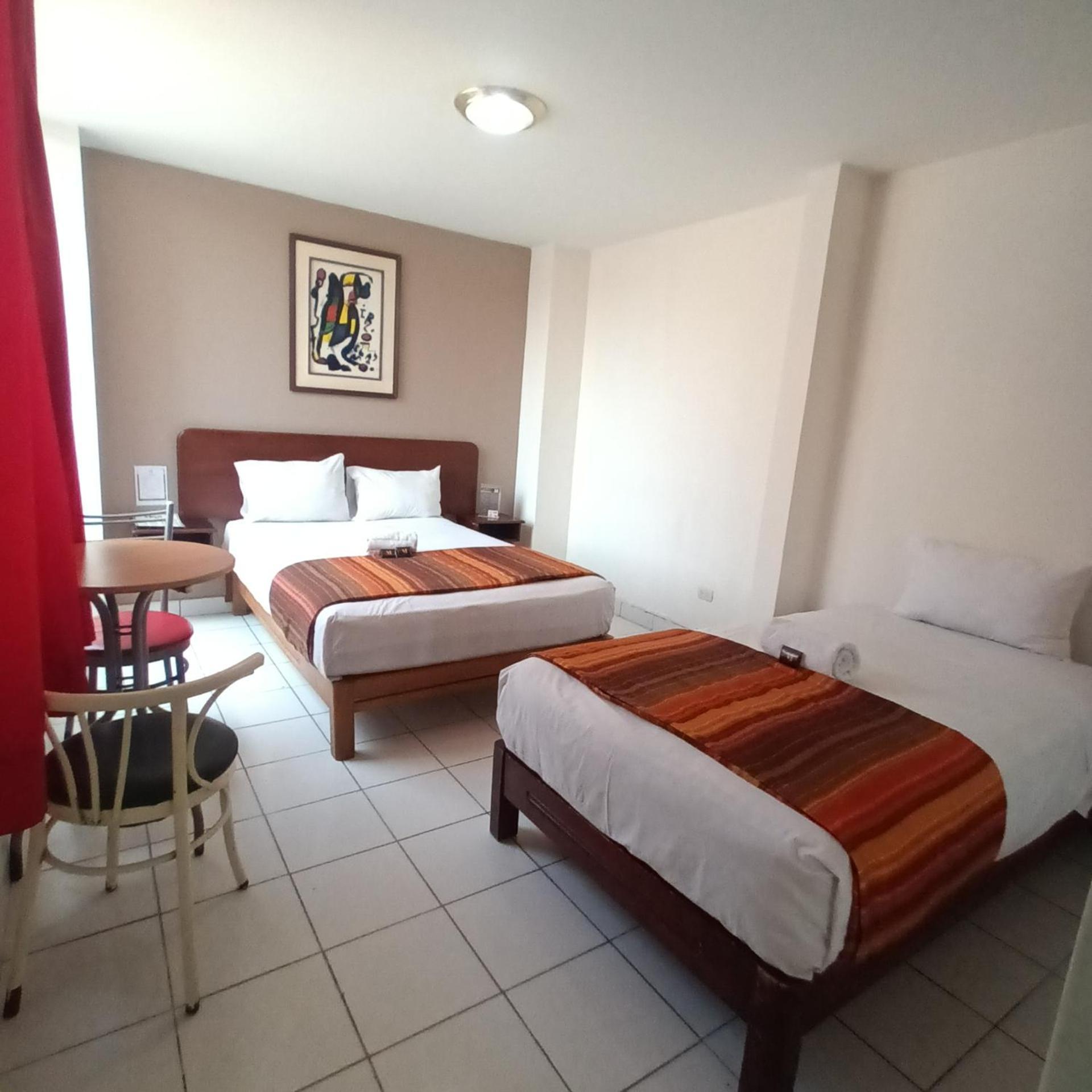 Hostal Jazmines Lima Bagian luar foto