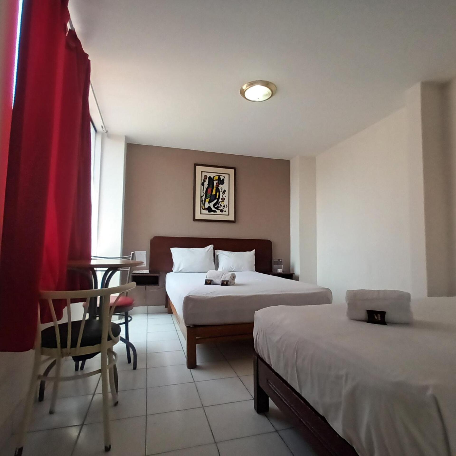 Hostal Jazmines Lima Bagian luar foto